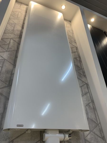 Дизайнерский вертикальный радиатор Stelrad Vertex Swing 1820x604 21 тип  Stelrad Vertex Swing 1820x604 21 тип фото
